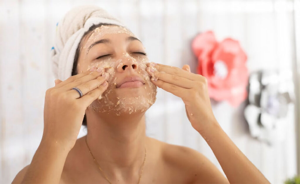 Mặt nạ yến mạch tự nhiên giúp làm sáng và mịn da